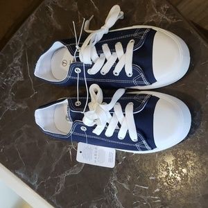 Women’s Shoe Josiny Size 7-NEW‎